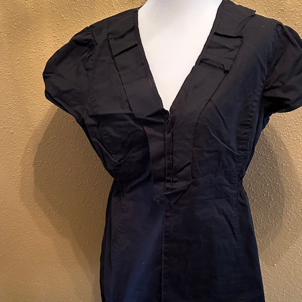Daisy Fuentes Black Puff Sleeve Top